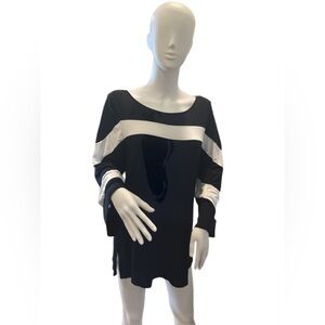 Cable & Gauge Bell Sleeve Women's Tunic Blouse